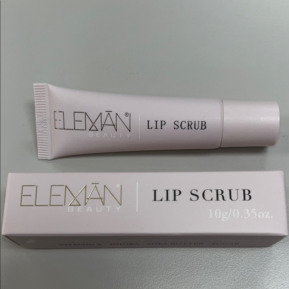 Ethereal Rose Face and Eye Palette - light medium / lip scrub NIB Bundle - Picture 5 of 7